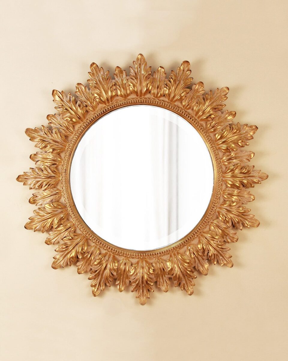 Классическое зеркало золотое солнце "Альба" с орнаментом в виде листьев