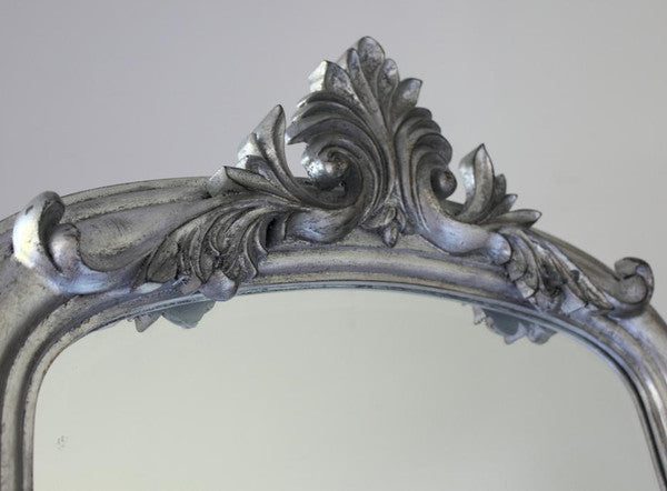 Серебряное напольное зеркало в классическом стиле барокко "Стентон" (крупный план на верх зеркала)