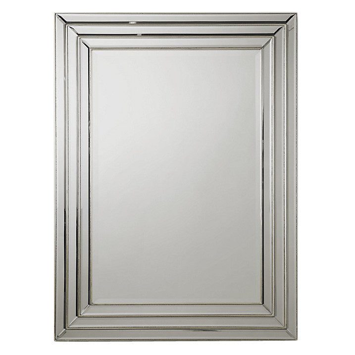 Настенное зеркало прямоугольной формы "Пасадена" с серебряной прямоугольной рамой в стиле Ар-деко (без фона)
