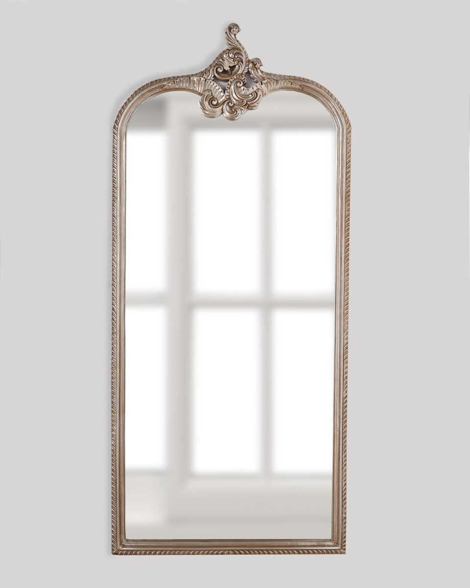 Серебряное напольное зеркало 