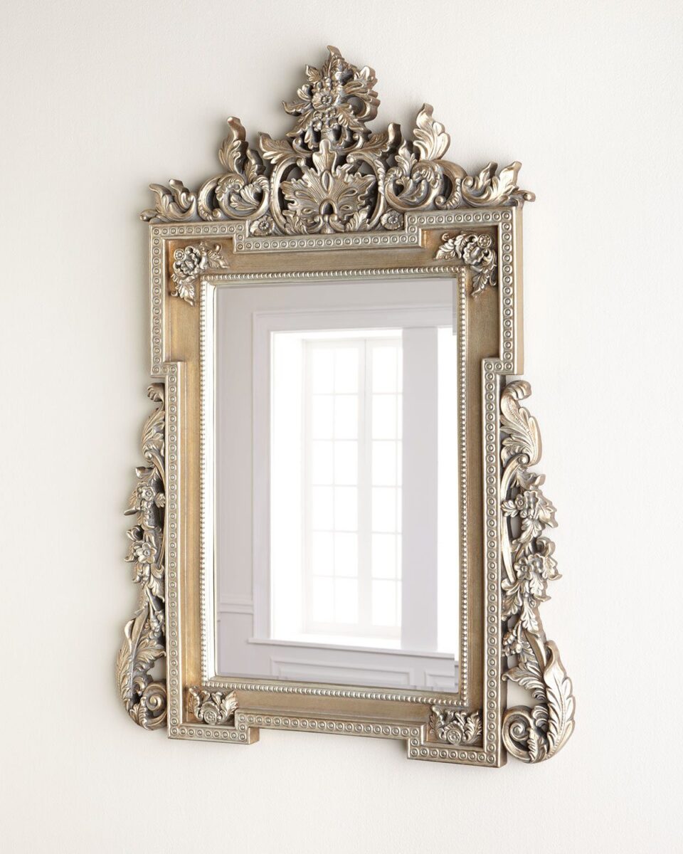 настенное интерьерное зеркало "Бристоль" выполненное в стиле барокко (вид сбоку)