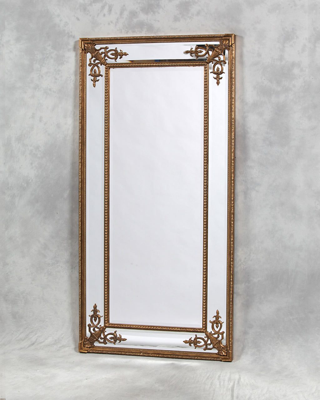 Золотое зеркало в полный рост "Венето" в классическом французском стиле