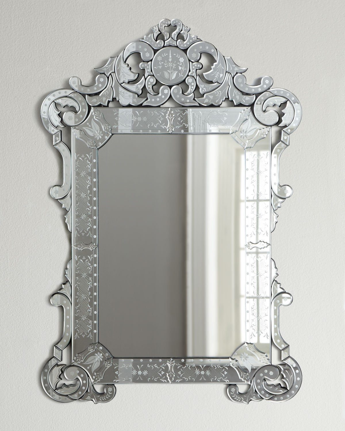 Зеркало в венецианском стиле "Марджери" (вид спереди)