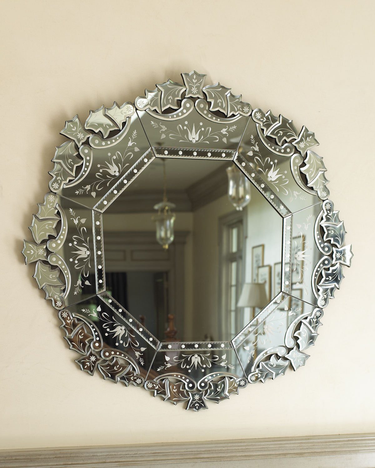 Круглое зеркало в венецианском стиле "Фернан"