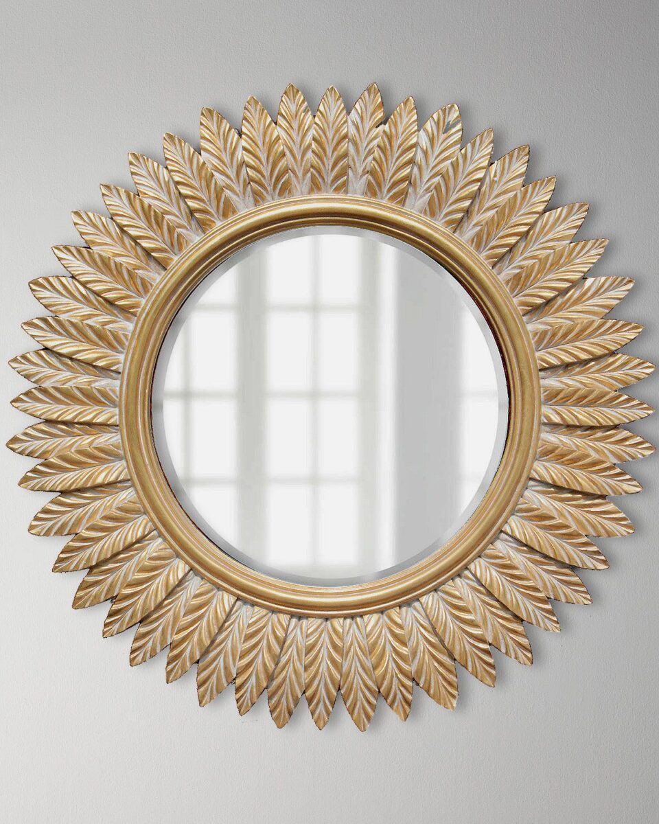 Круглое настенное золоте зеркало в виде солнца "Барклай" на сером фоне