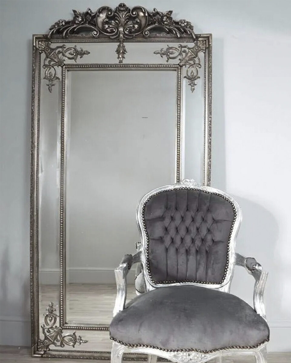 Серебряное зеркало в полный рост "Пабло" в классическом стиле с короной