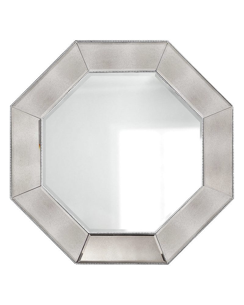 Серебряное зеркало в восьмиугольной раме 