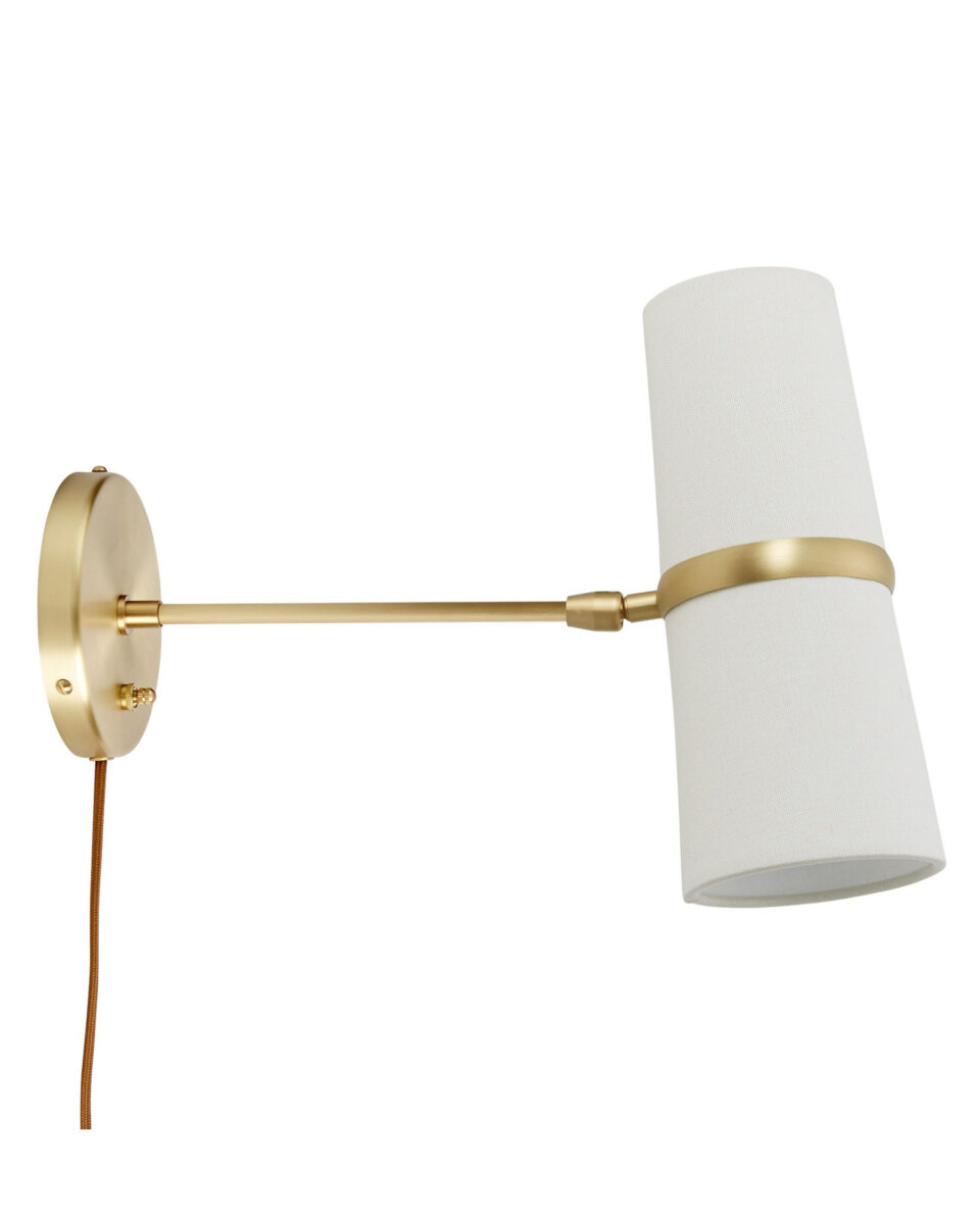 Удлиненное золотое бра "Флемиш" с проводом - это настенный светильник, который выполнен в стиле "Мид-сенчури", имеет конусообразный белый тканевый абажур.