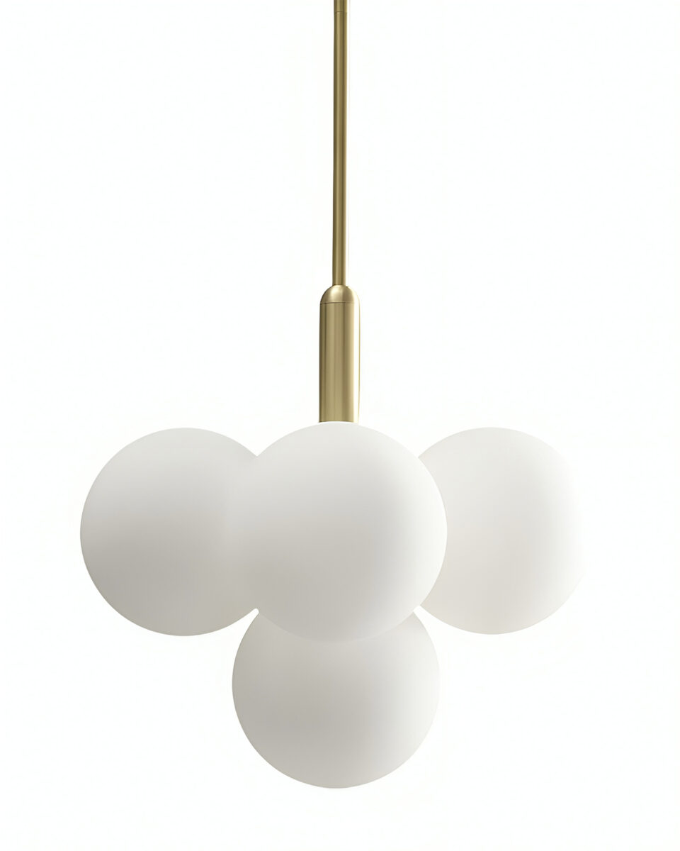 Золотой подвесной светильник "Маниса" в современном стиле - это четыре круглых белых плафона из стекла, которые распространяют мягкий свет.