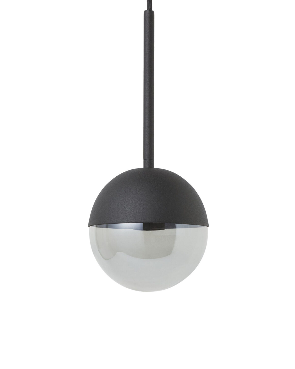 Чёрный подвесной светильник “Уорд” с дымчатым плафоном